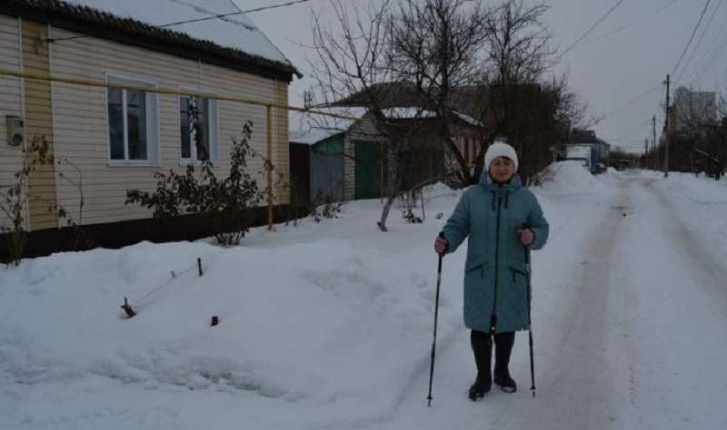 Gli stranieri ammirano il pensionato di Voronezh che ha salvato un husky dall'acqua gelida